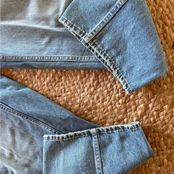 Jamie Haller- The Cropped Painter - Picture 6 of 11